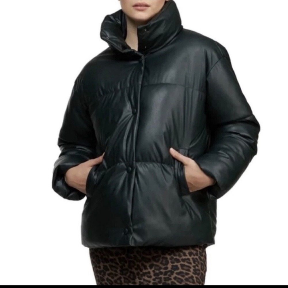 NVLT Women's Black Vegan Leather Puffer Collared Coat - Size‎ Medium